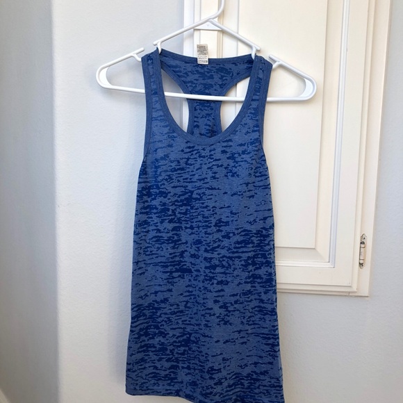 Workout top - Picture 5 of 5